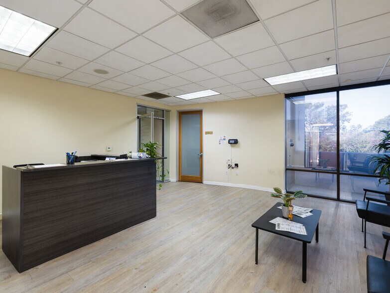 More Photos Of 5155 W Rosecrans Ave, Hawthorne Loft Creative Space For Sale