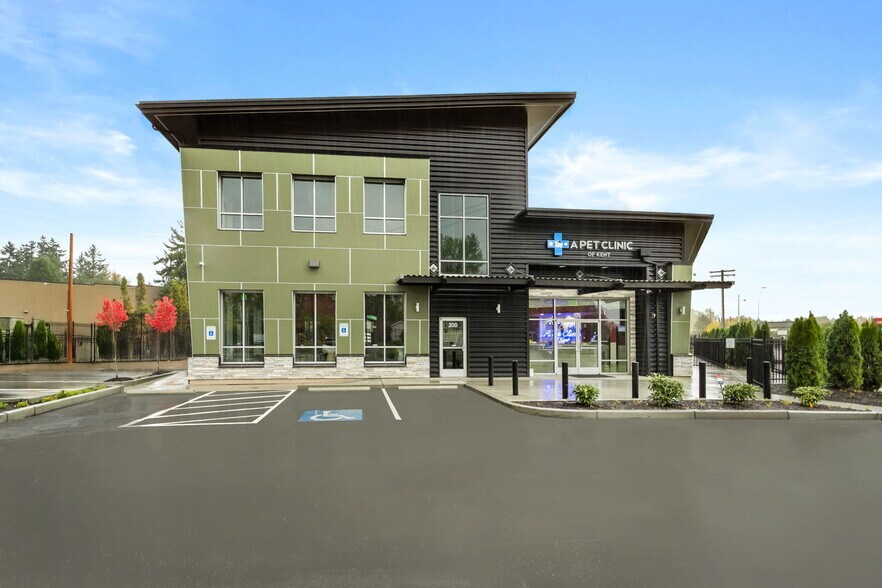 Primary Photo Of 12828 SE Kent Kangley Rd, Kent Storefront Retail Office For Lease