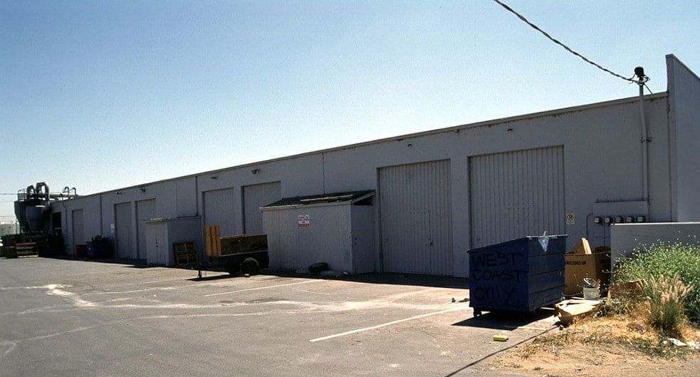 More Photos Of 1180 N Fountain Way, Anaheim Warehouse For Lease