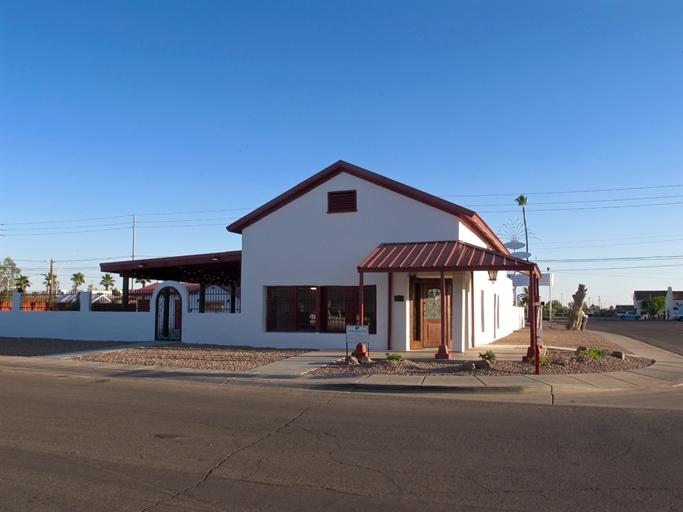 Primary Photo Of 301 N Picacho St, Casa Grande Restaurant For Sale