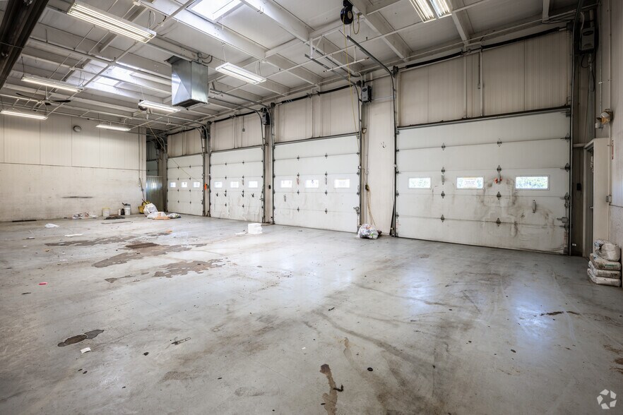 More Photos Of 3921 Frederick Ave, Saint Joseph General Retail For Sale