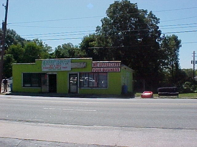 More Photos Of 878 Donald Lee Hollowell Pky, Atlanta Freestanding For Lease