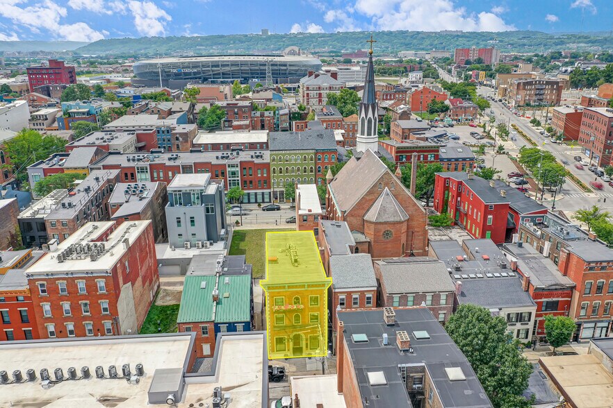 More Photos Of 1523 Republic St, Cincinnati Office Residential For Sale