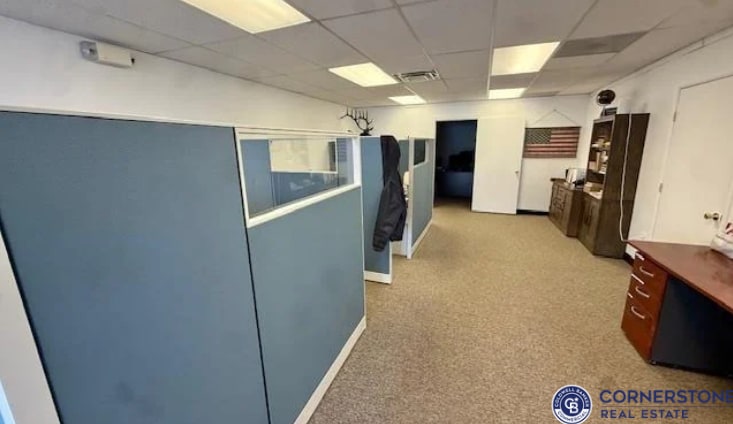 More Photos Of 1944 Cy Ave, Casper Storefront Retail Office For Sale