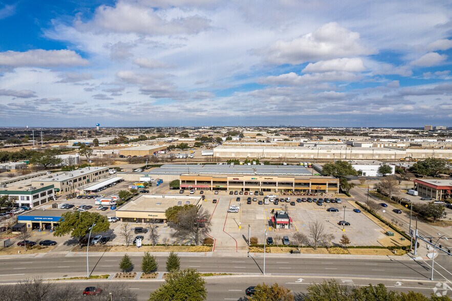 More Photos Of 4021 Belt Line Rd, Addison General Retail For Lease