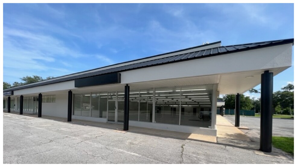More Photos Of 6508-6516 W Jackson St, Pensacola Storefront For Sale