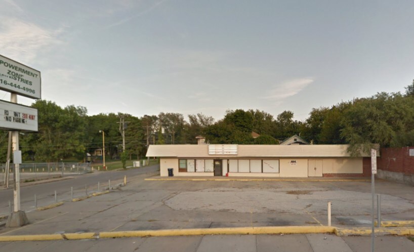 More Photos Of 5701-5707 Troost Ave, Kansas City Freestanding For Lease