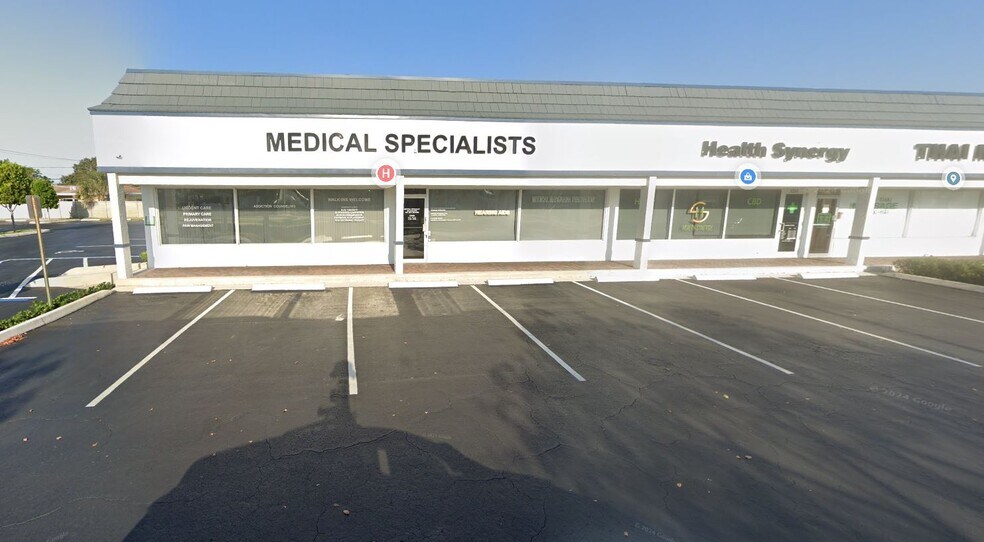 More Photos Of 3251-3259 N Federal Hwy, Boca Raton General Retail For Lease