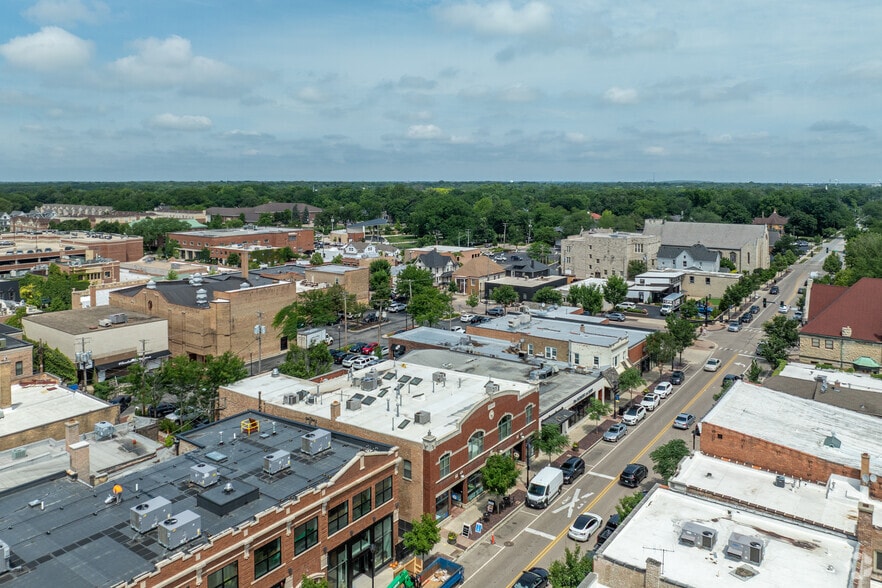 More Photos Of 112-120 N Main St, Wheaton Multifamily For Lease