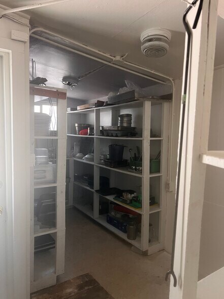 More Photos Of 930 S F St, Lakeview Restaurant For Sale