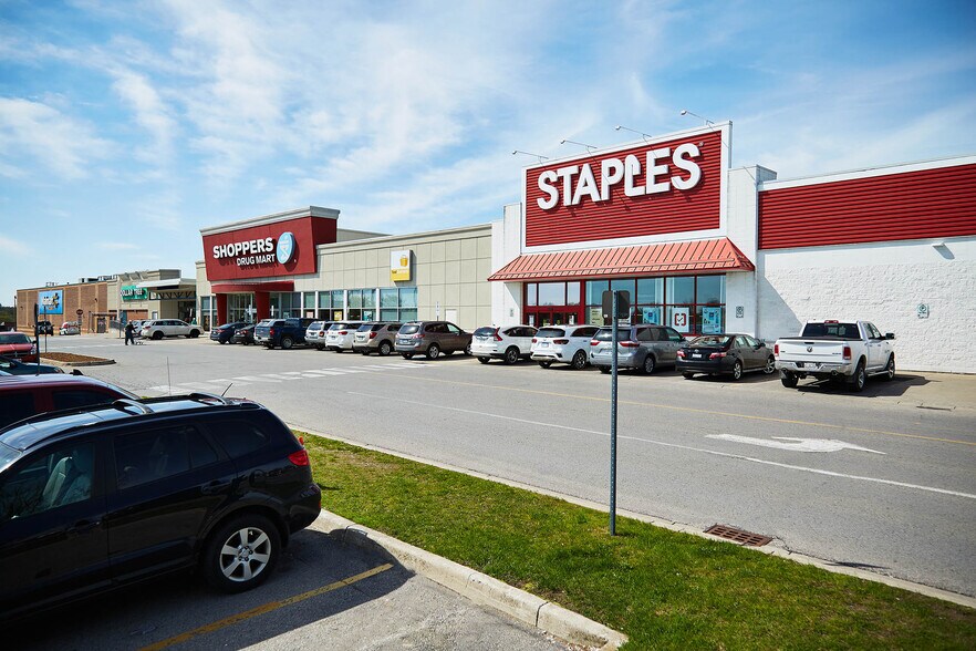 More Photos Of 200 Broadway St, Tillsonburg Unknown For Lease