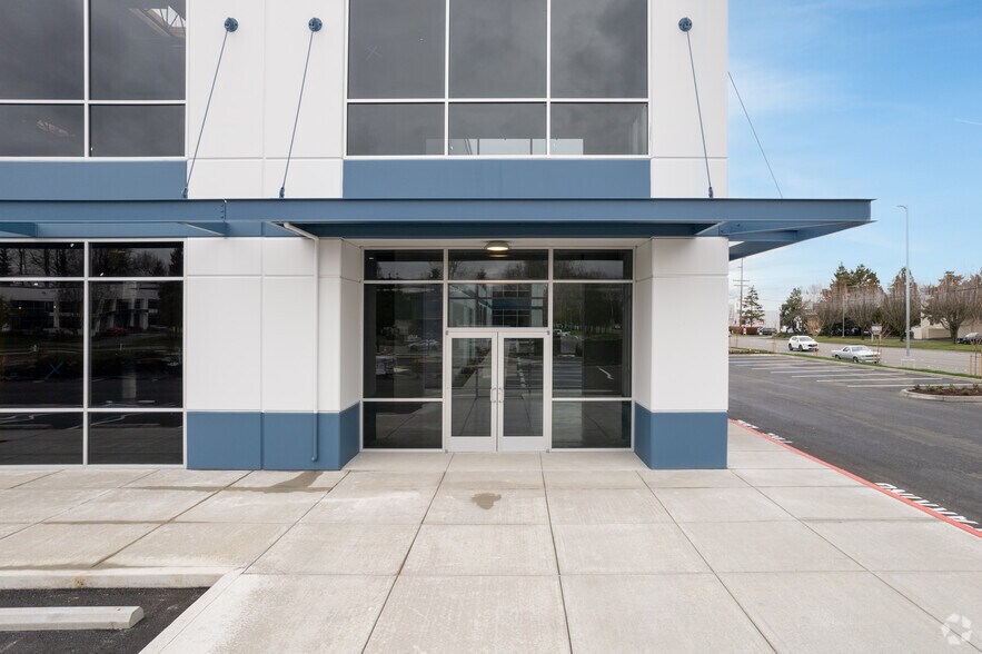 More Photos Of 6750 S 228th St, Kent Distribution For Lease