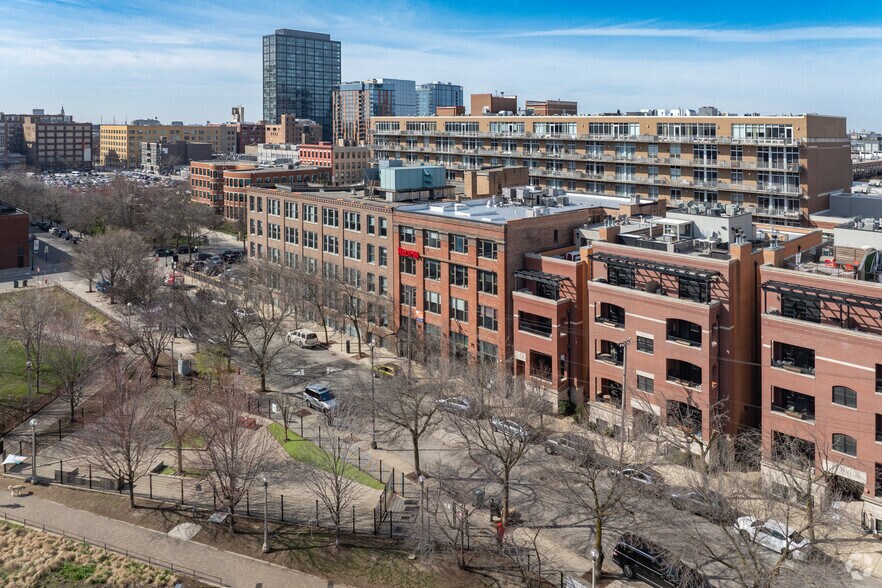 More Photos Of 112 S Sangamon St, Chicago Office For Sale