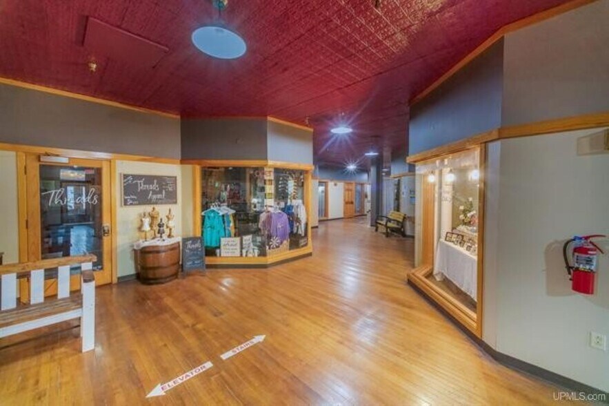 More Photos Of 308 Cleveland Ave, Ishpeming Medical For Sale