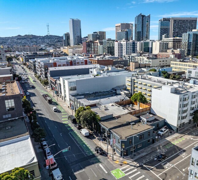 More Photos Of 190 8th St, San Francisco Storefront For Sale