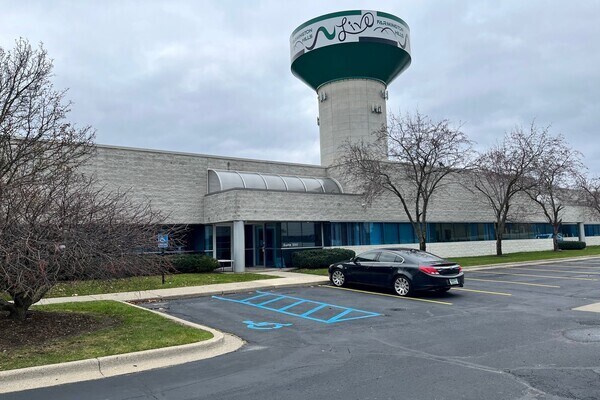 Primary Photo Of 37735 Enterprise Ct, Farmington Hills Light Manufacturing For Lease