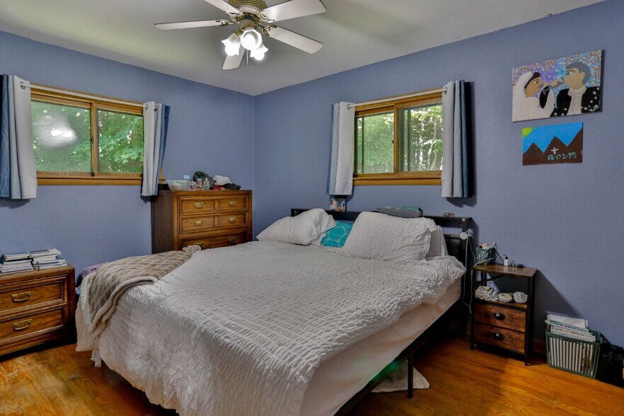 More Photos Of 3914 Weston Ave, Weston Office For Sale