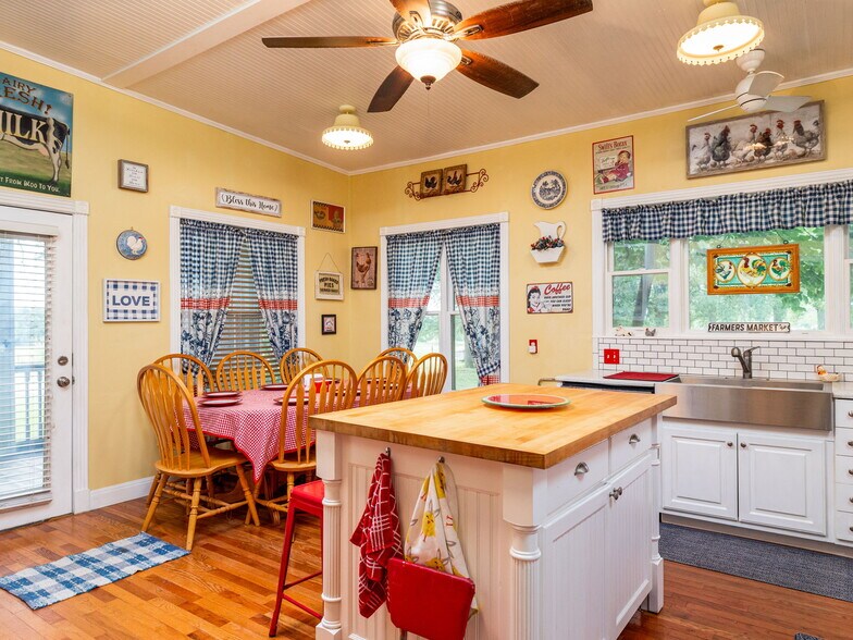 More Photos Of 1065 Pr 7041, Elgin Specialty For Sale