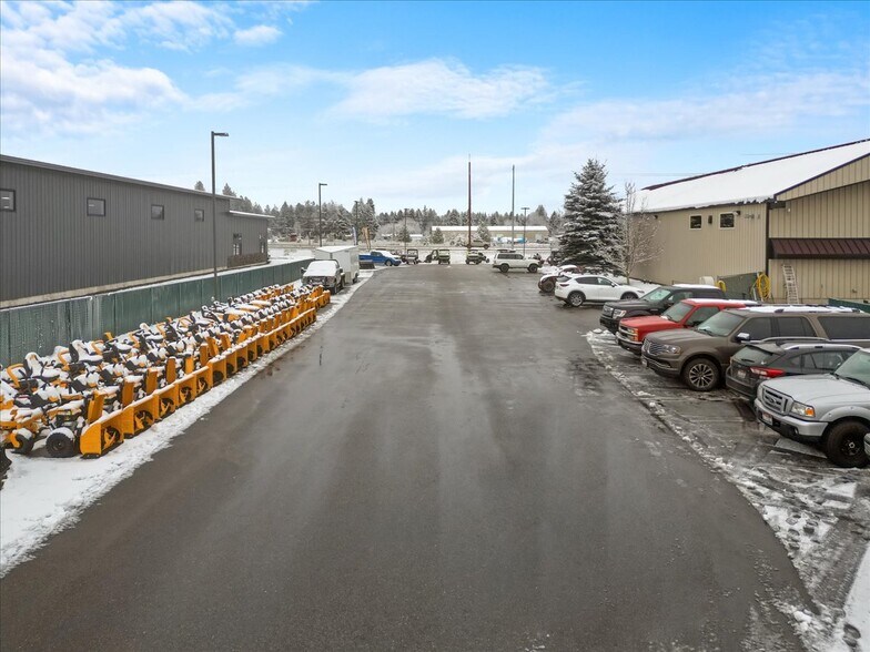 More Photos Of 11494 N Warren St, Hayden Freestanding For Sale