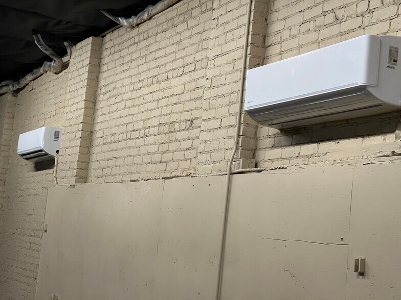 More Photos Of 2118 19th St, Sacramento Light Distribution For Lease