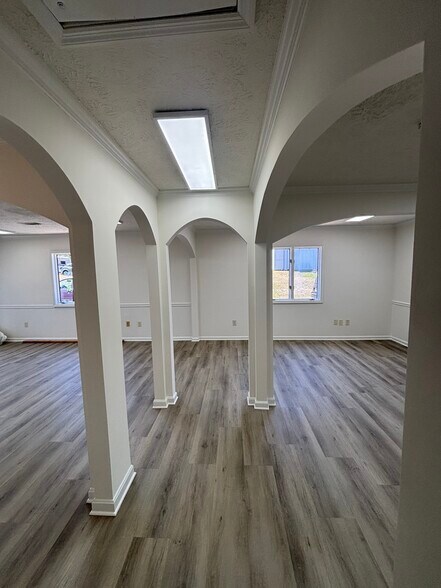 More Photos Of 2066 Watson Blvd, Warner Robins Medical For Lease