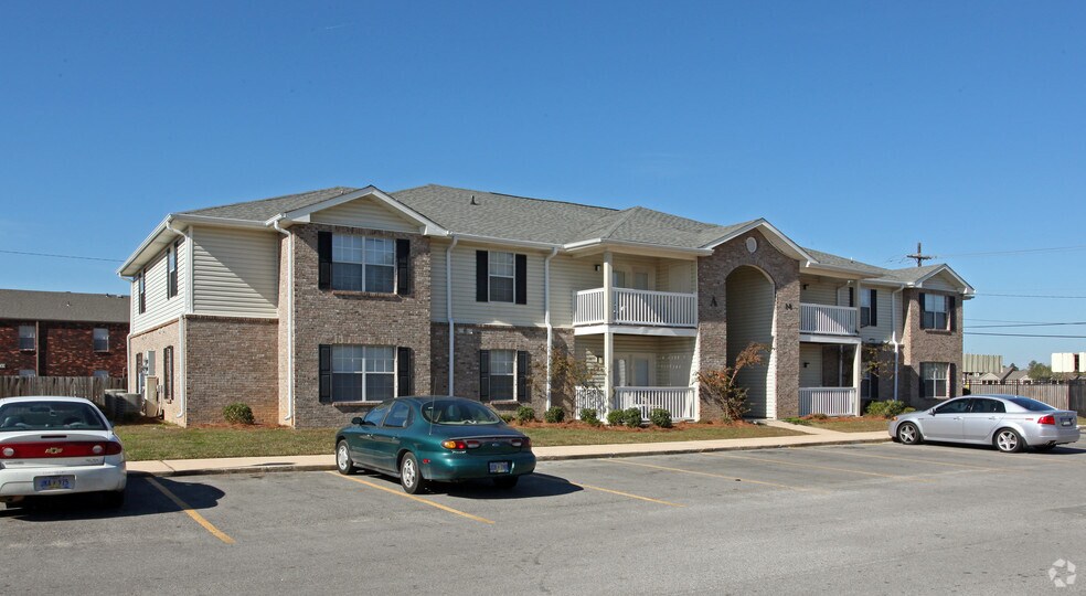 Primary Photo Of 2718 Bartlett Ave, Pascagoula Apartments For Sale