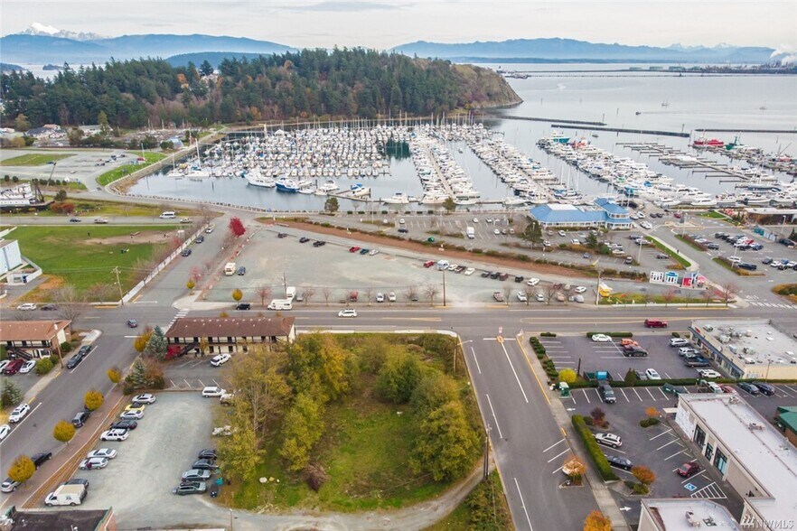 More Photos Of 904 10th St, Anacortes Land For Sale