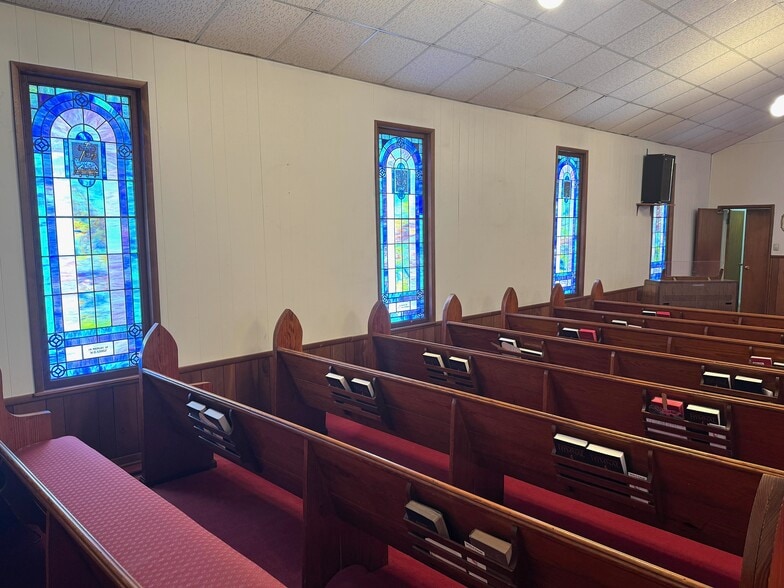 More Photos Of 155 Carrollton St, Waco Religious Facility For Sale