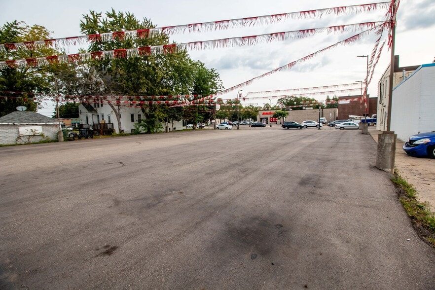 More Photos Of , Minneapolis Unknown For Sale