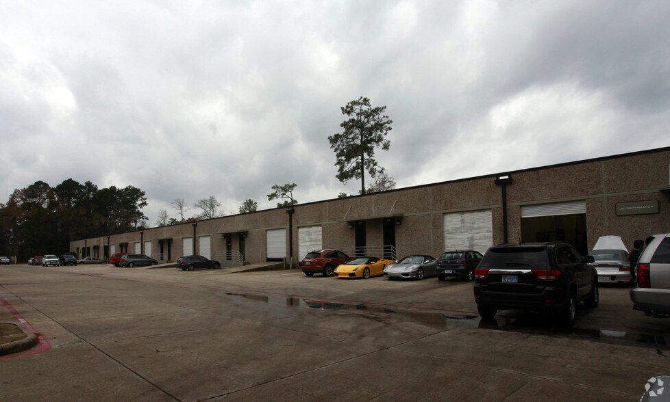 More Photos Of 9391 Grogans Mill Rd, The Woodlands Unknown For Lease