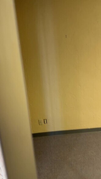 More Photos Of 7900 NW 23rd St, Bethany Office For Lease