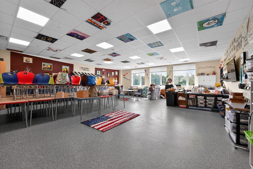 More Photos Of 1 Industrial Dr, Windham Schools For Sale