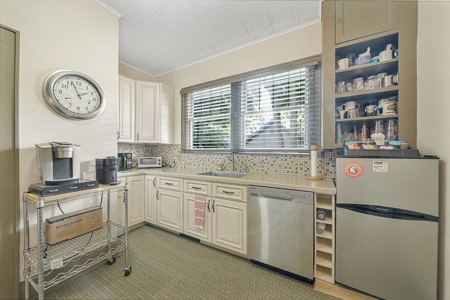 More Photos Of 530 S Union St, Traverse City Medical For Sale