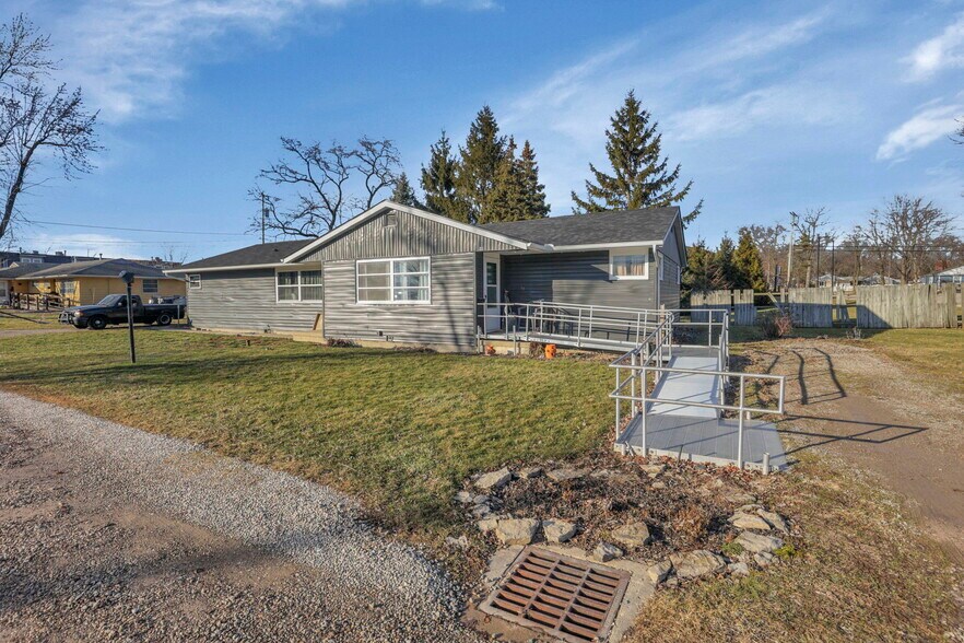 More Photos Of 12-35 Grove Ct, Marysville Apartments For Sale