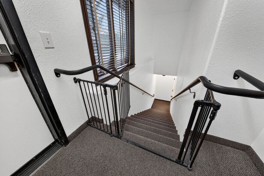 More Photos Of 2563 S Five Mile Ave, Boise Office Residential For Lease