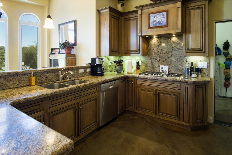 More Photos Of 7071 Ridge Road, Newcastle Winery Vineyard For Sale