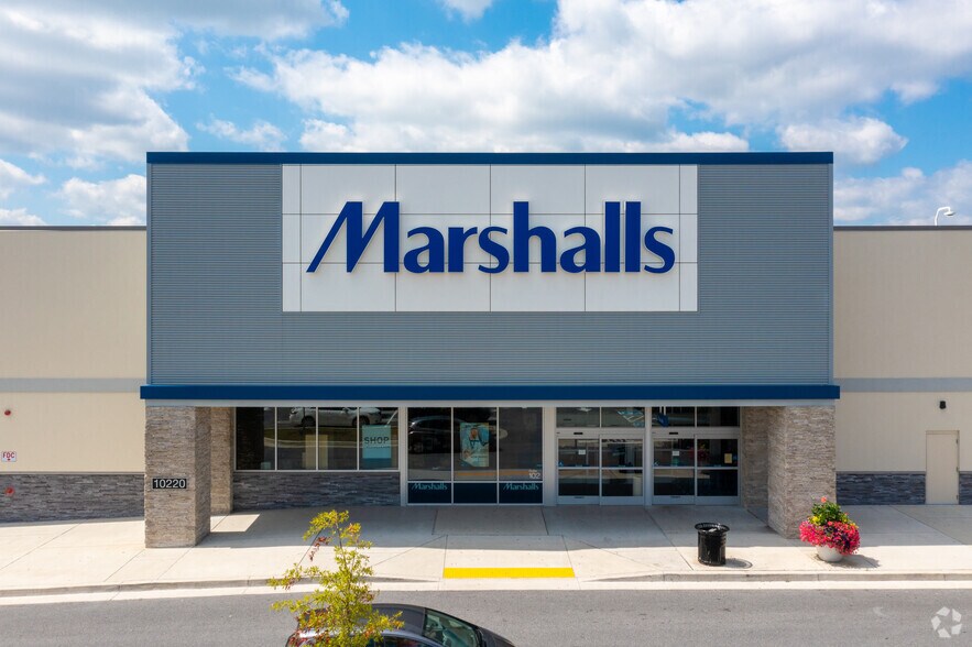 More Photos Of 10300 Mill Run Cir, Owings Mills Unknown For Lease