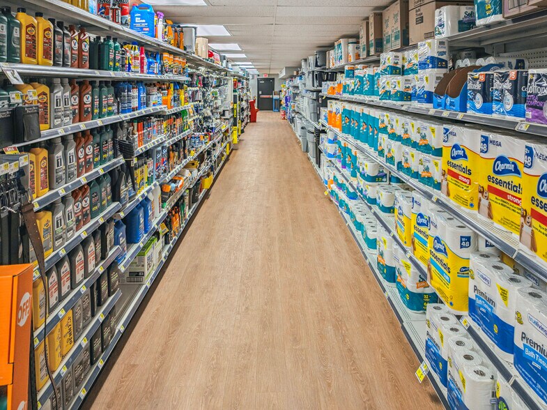 More Photos Of 331 E Center St, Juneau Storefront For Sale