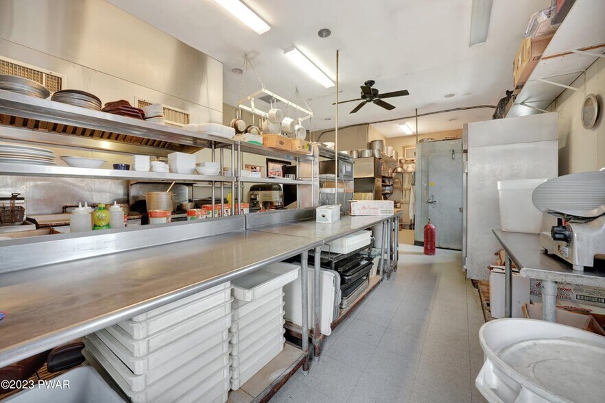 More Photos Of 302 Pennsylvania Ave, Matamoras Restaurant For Sale