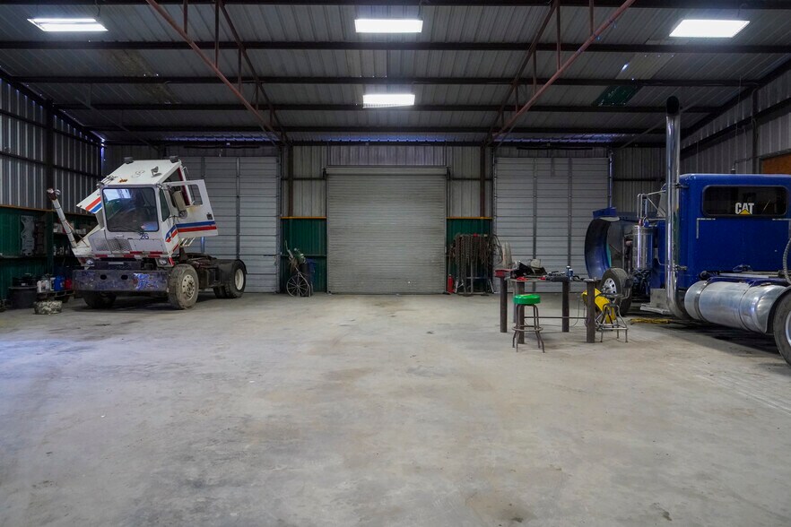 More Photos Of 8808 County Road 1458, Taft Flex For Sale