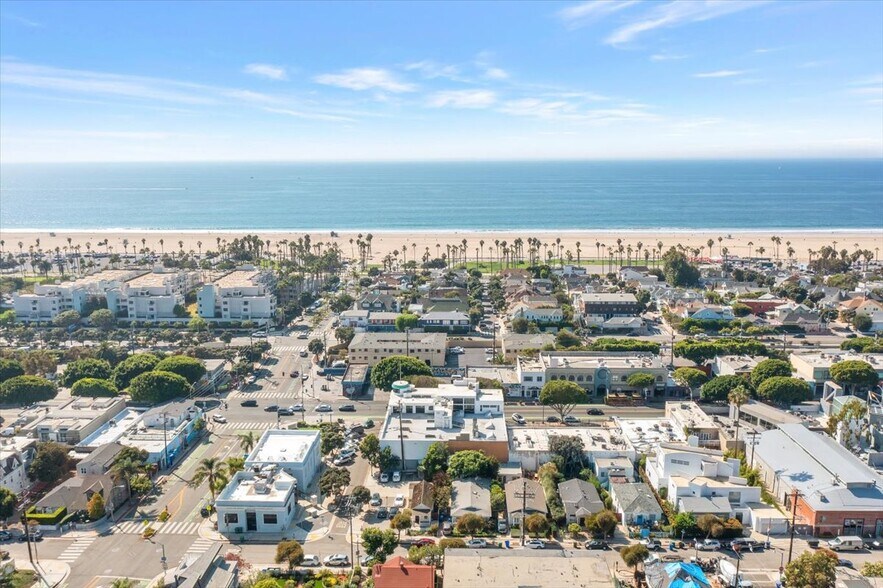 More Photos Of 2525 Main St, Santa Monica Office For Lease