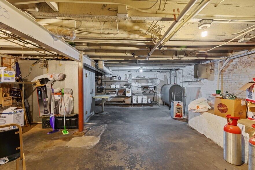 More Photos Of 663 W Pratt St, Baltimore Storefront Retail Residential For Sale