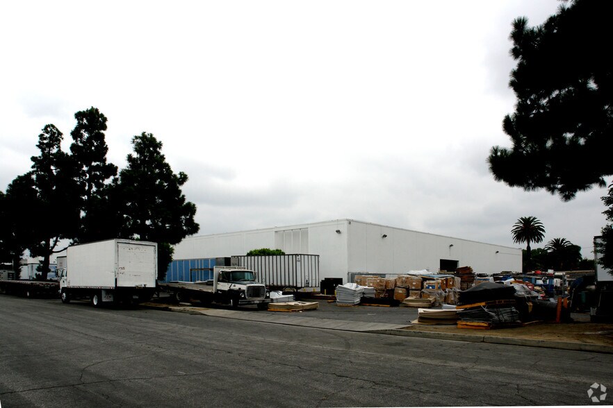 More Photos Of 14301 Gannet St, La Mirada Industrial For Sale