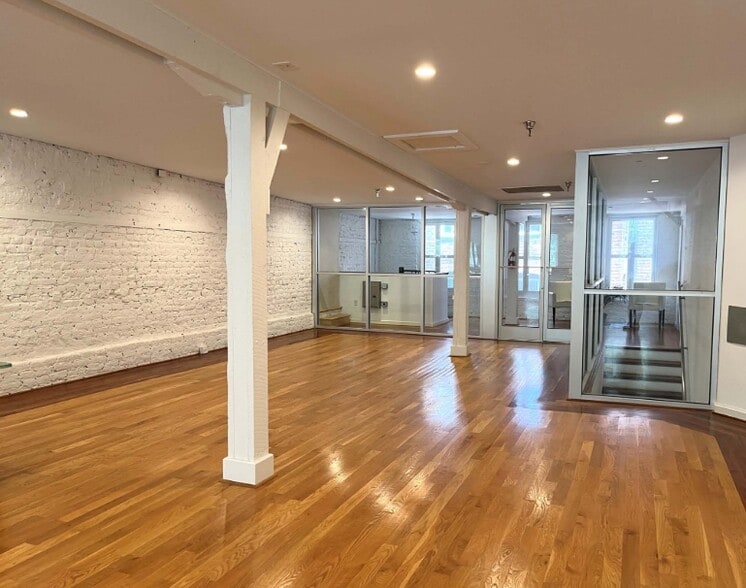 More Photos Of 1314 E Cary St, Richmond Storefront Retail Office For Lease