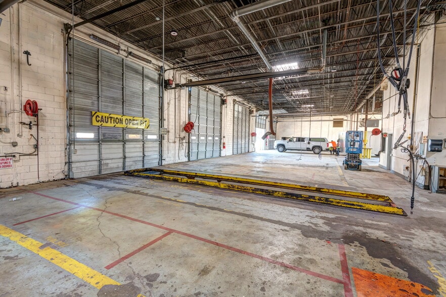 More Photos Of 1010 Citizens Pky, Morrow Unknown For Lease