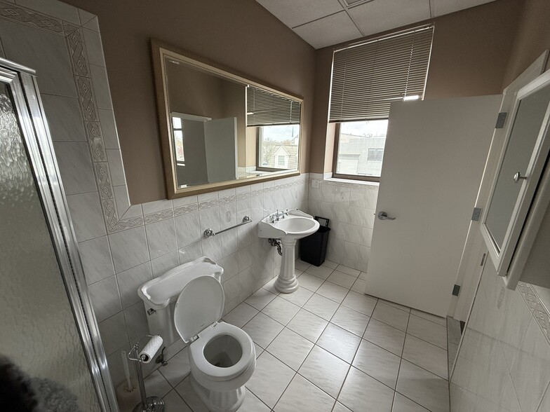 More Photos Of 241 North Ave W, Westfield Office For Lease