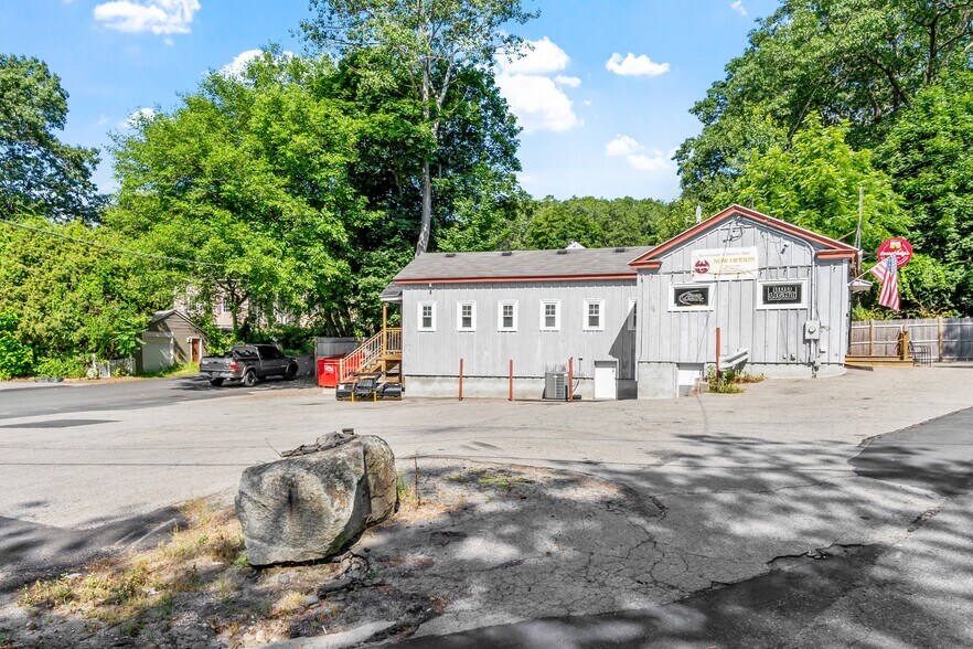 More Photos Of 80 Honora Ave ave, Dracut General Retail For Sale