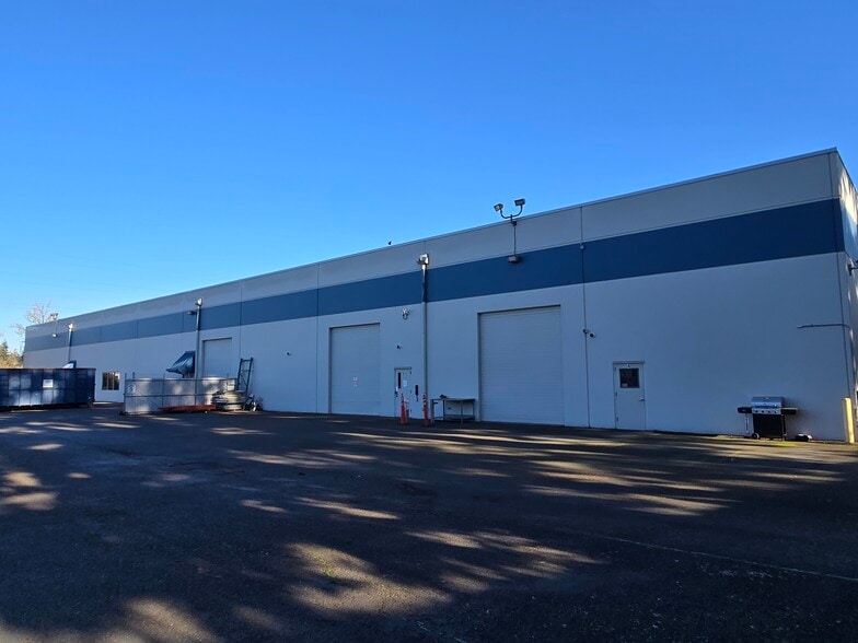 More Photos Of 6600 NE 112th Ct, Vancouver Light Manufacturing For Lease