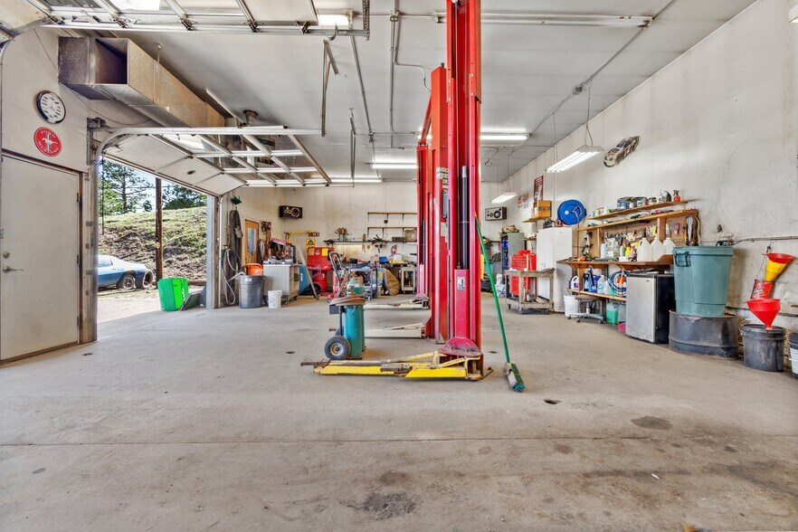 More Photos Of 397 Highway 119, Nederland Auto Repair For Sale