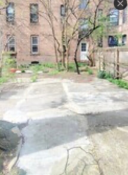 More Photos Of 89-17 Jamaica Ave, Jamaica Storefront Retail Residential For Sale